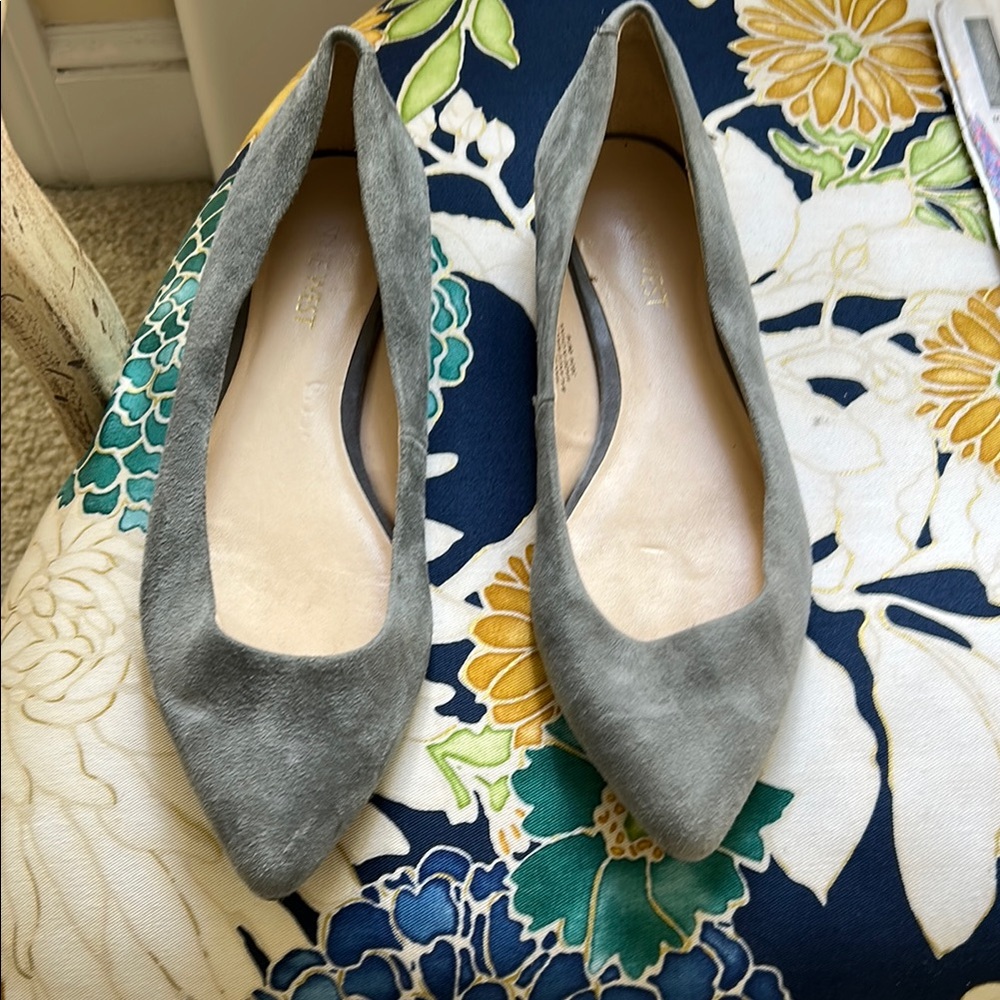 Nine West Gray Suede Women's Flats 7.5